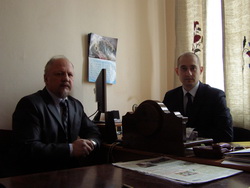 ³          ʳ        -     